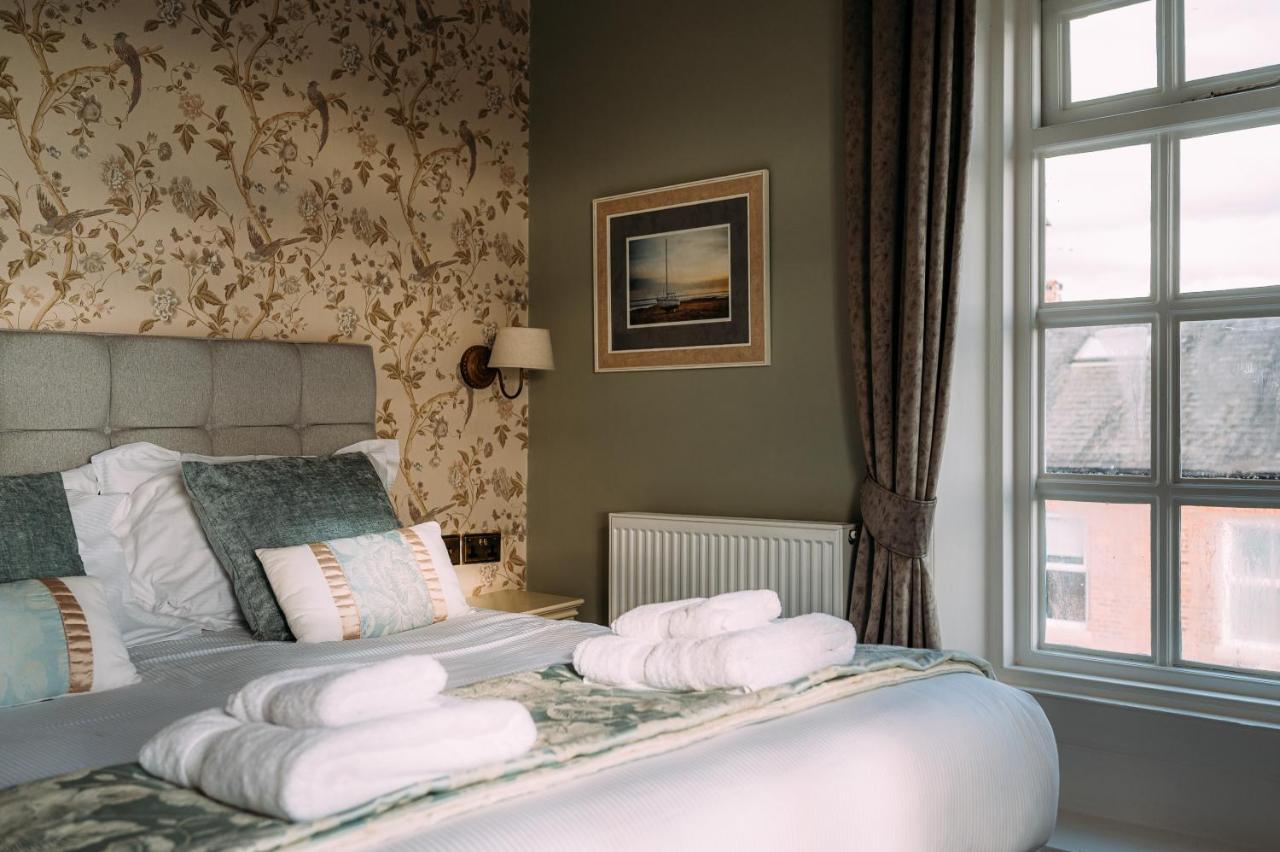 The Queens Hotel Lytham St Annes Esterno foto